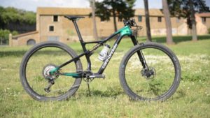 Mountain bike cannondale verde e nera amante casella torino